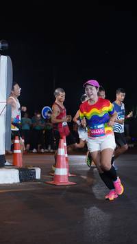 BIB: 09797
                            <button type="button" onclick="openModal(23028895)" class="btn btn-primary btn-sm float-right btn-popup" data-toggle="modal" data-target=".modal-high-quality">
                        <i class="fas fa-shopping-cart"></i> Add to Cart
                    </button>
                                            <button type="button" onclick="isThisMe(23028895, true)" class="btn btn-success btn-sm float-right btn-popup btn-isme hidden" data-toggle="tooltip" data-placement="bottom" title="นี่คือรูปของคุณใช่ไหม คลิกที่นี่เพื่อเอาเข้าอัลบั้ม">
                        <i class="fas fa-plus"></i> Add to album
                    </button>
                    <button type="button" onclick="isThisMe(23028895, false)" class="btn btn-warning btn-sm float-right btn-popup btn-isnotme hidden">
                        <i class="fas fa-ban"></i> Remove from album
                    </button>